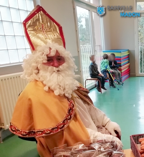 Lire la suite à propos de l’article Saint-Nicolas à l’Ecole Jacques Callot