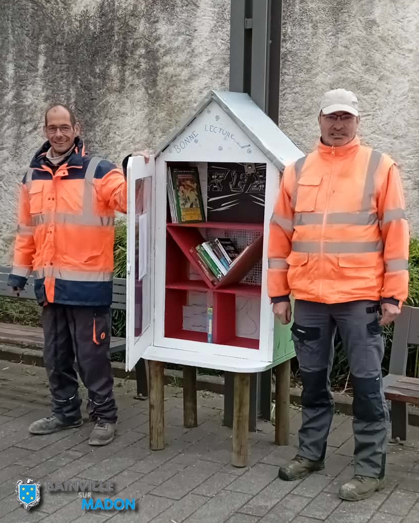 You are currently viewing Boîte à livres installée !