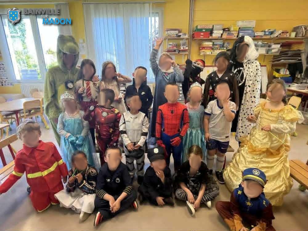You are currently viewing Carnaval : défilé des enfants dans les rues du village !