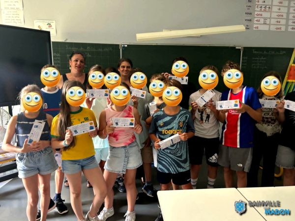 Lire la suite à propos de l’article Remise de calculatrices aux élèves de CM2 passant en 6e !